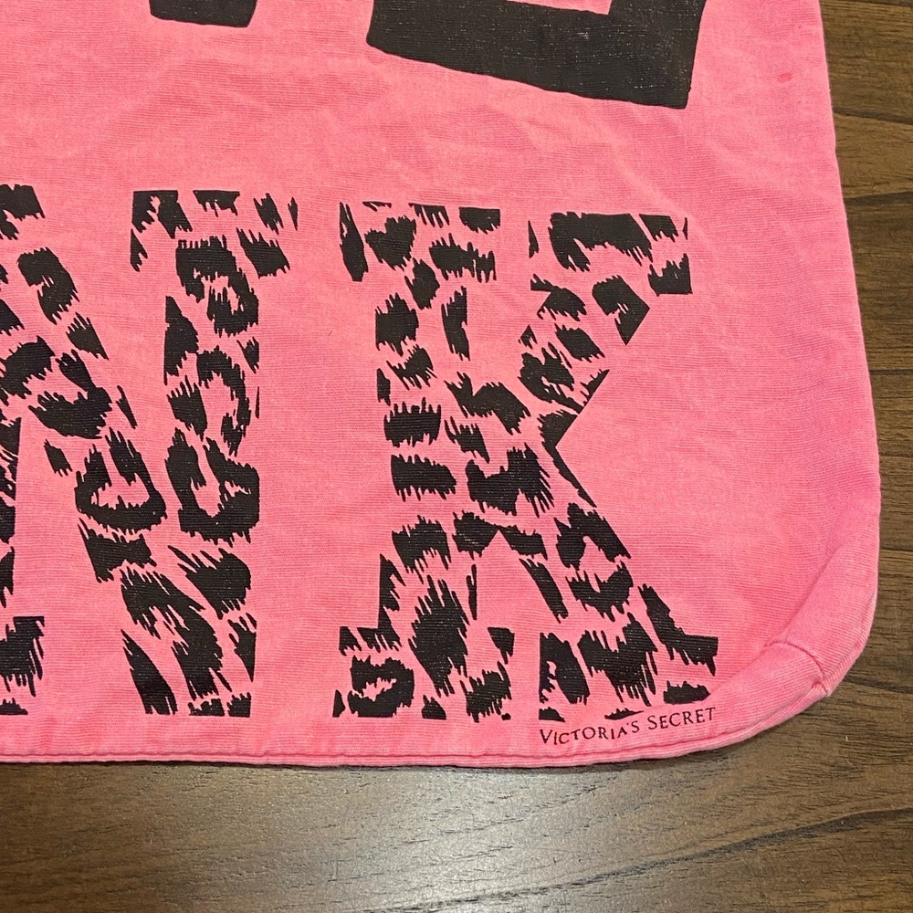PINK Victoria’s Secret Sock and Tote Bag Bundle NWT - Picture 7 of 13